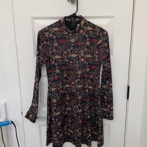 Long sleeve black printed altar’d state dress